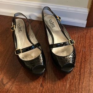 Richard Tyler platform Sandal’s